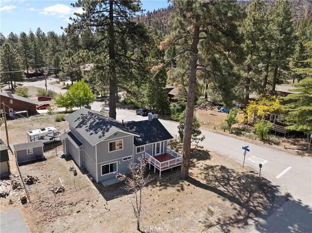 26707 Swallowhill, Wrightwood