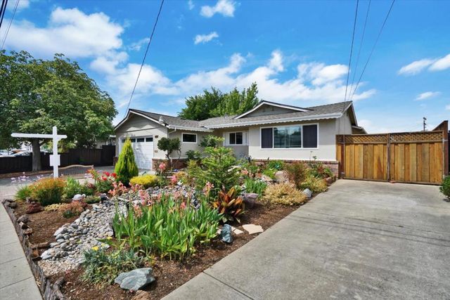 831 Wagoner Drive, Livermore