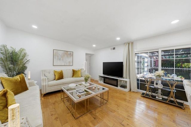 2553 Granada Circle, Spring Valley