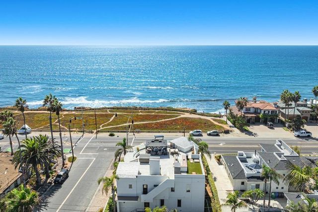 5390 Carlsbad Boulevard, Carlsbad