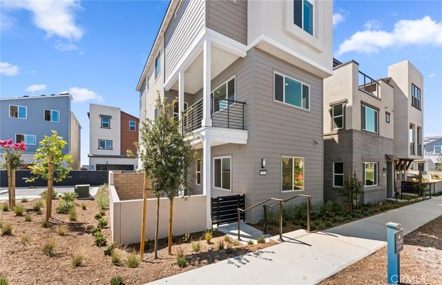 756 Gadwall, Irvine