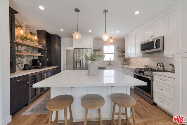 14333 Tiara Street, Sherman Oaks
