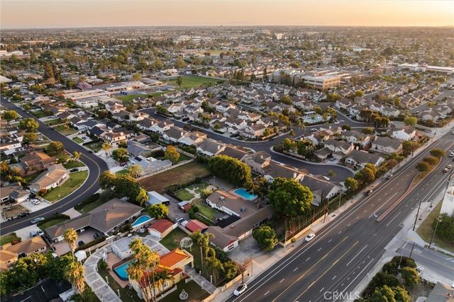 11252 Chapman Avenue, Garden Grove