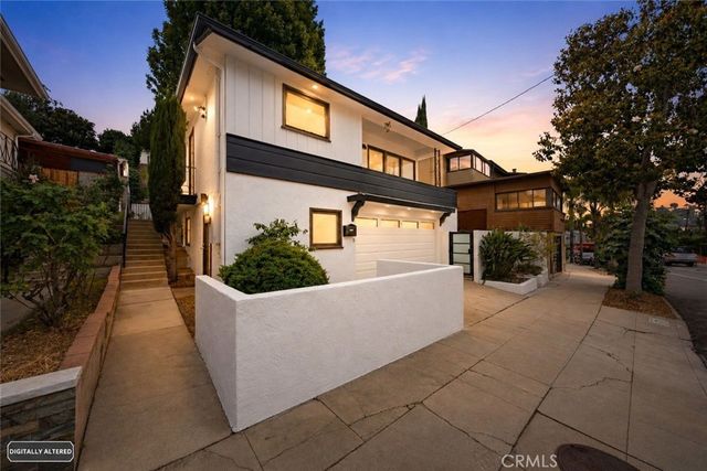 1439 El Paso, Los Angeles