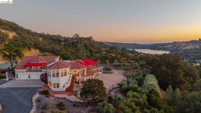 14699 Holman Mountain Rd, Jamestown