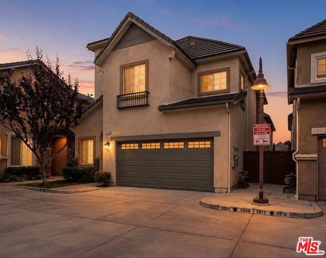 3608 W Chapman Lane, Inglewood
