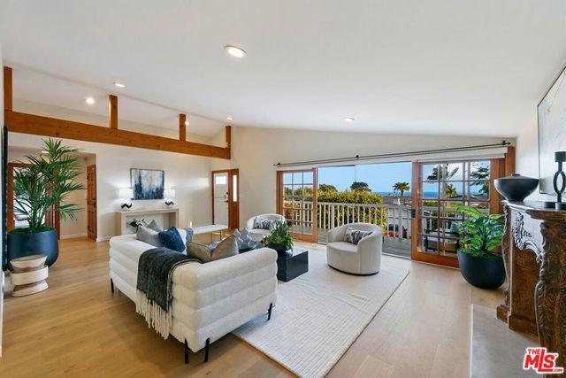 31819 Cottontail Lane Lane, Malibu