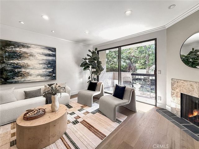 423 N Palm # 108, Beverly Hills