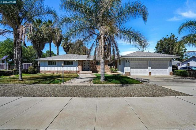 2585 S Macarthur Dr, Tracy