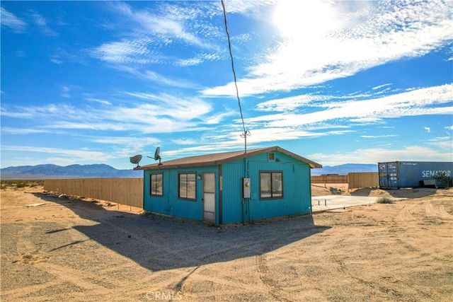 5226 Henry Road, 29 Palms