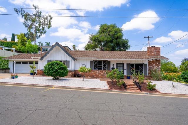 705 Beacon Pl, Escondido