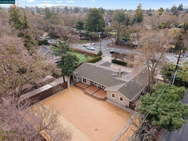 484 Diablo Rd, Danville