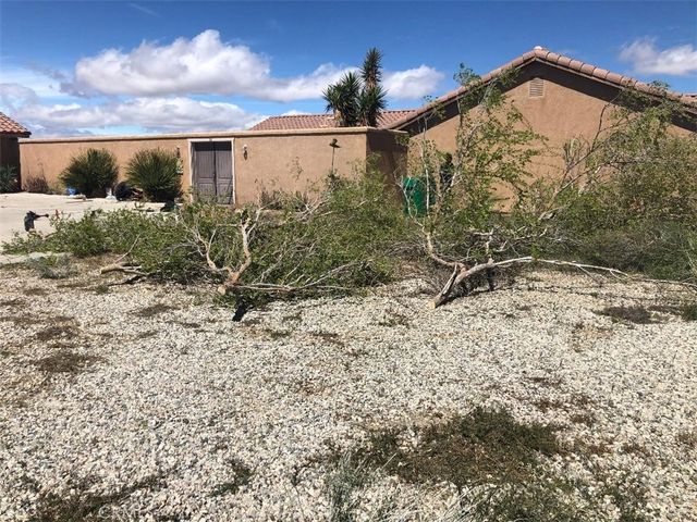 16716 Hacienda Avenue, California City