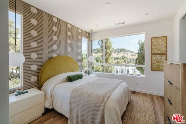 3862 N Emery Lane, Los Angeles