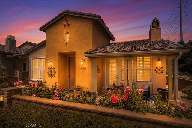 23723 Maple Leaf Court, Valencia