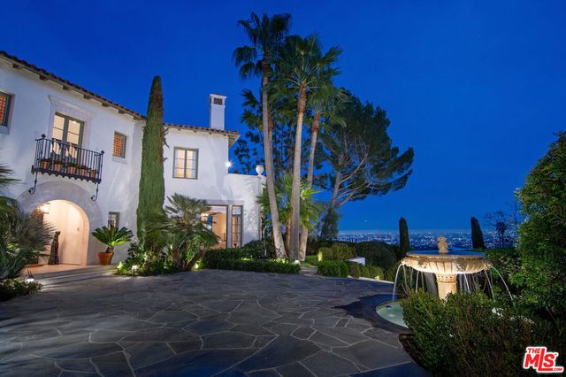 1270 Shadow Hill Way, Beverly Hills