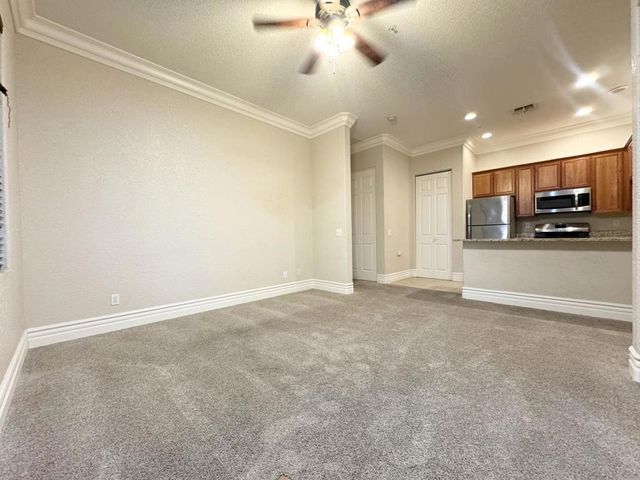 50760 Santa Rosa Plaza # 3, La Quinta