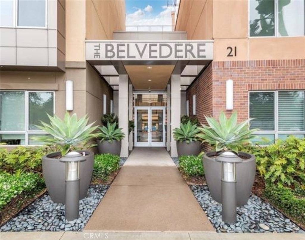 21 Gramercy # 102, Irvine
