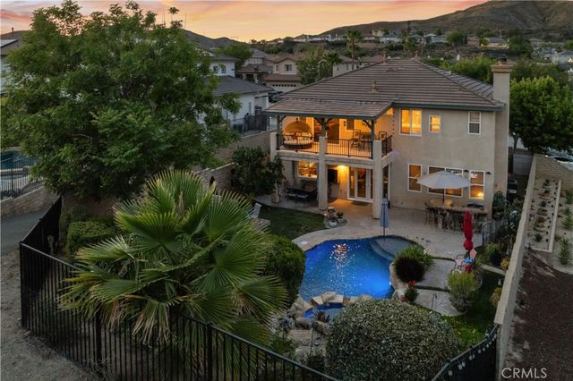 21124 Cross Creek Drive, Saugus