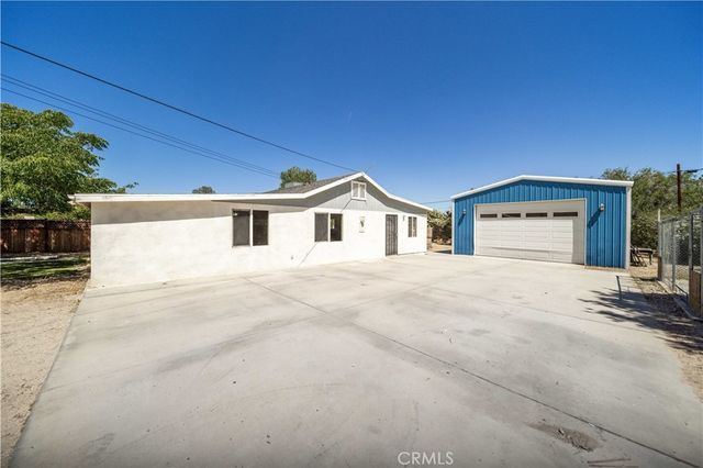 12537 E Avenue V-12, Pearblossom