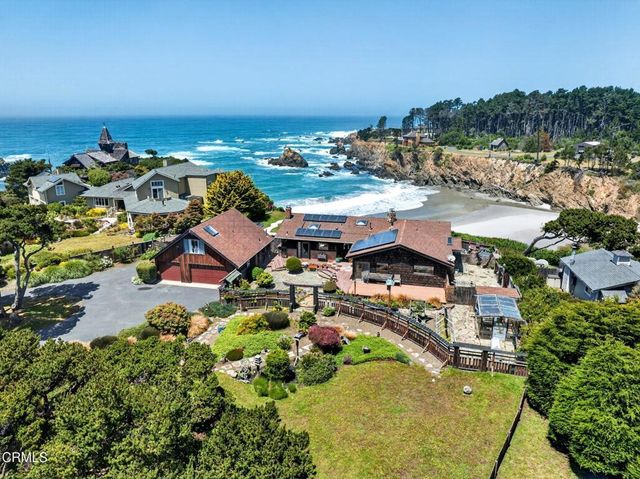 16861 Ocean Drive, Fort Bragg