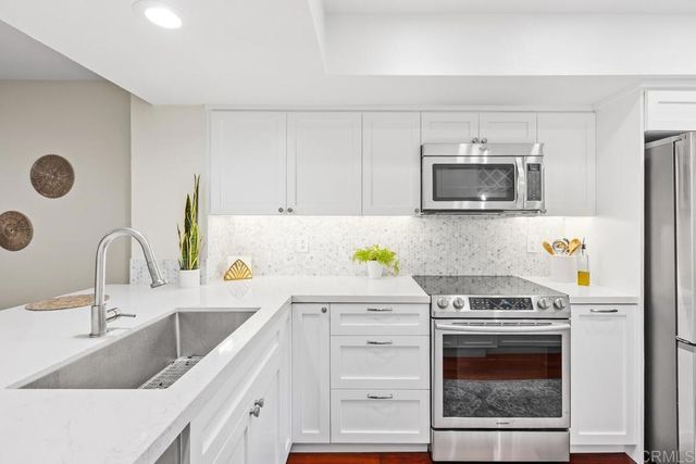 853 America Way, Del Mar