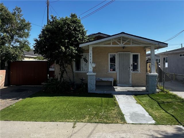 3938 Clara, Bell Gardens
