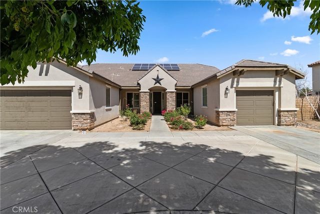 41530 Yew, Lancaster