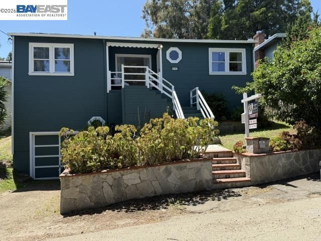 8041 Greenly Dr, Oakland