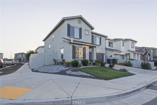 693 Cadiz Avenue, Merced