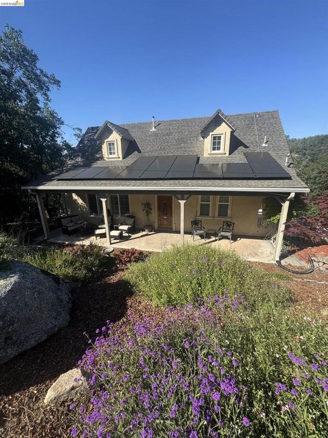 21185 Crystal Falls Dr, Sonora