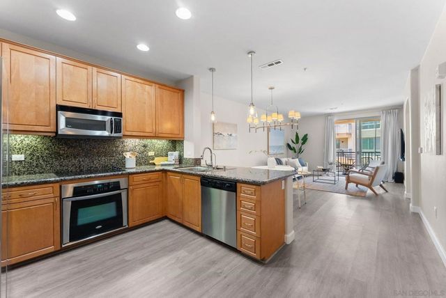 3877 Pell Pl # 307, San Diego