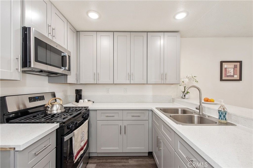 450 E 4th # 416, Santa Ana
