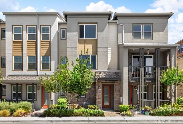 469 Desert Holly, Milpitas