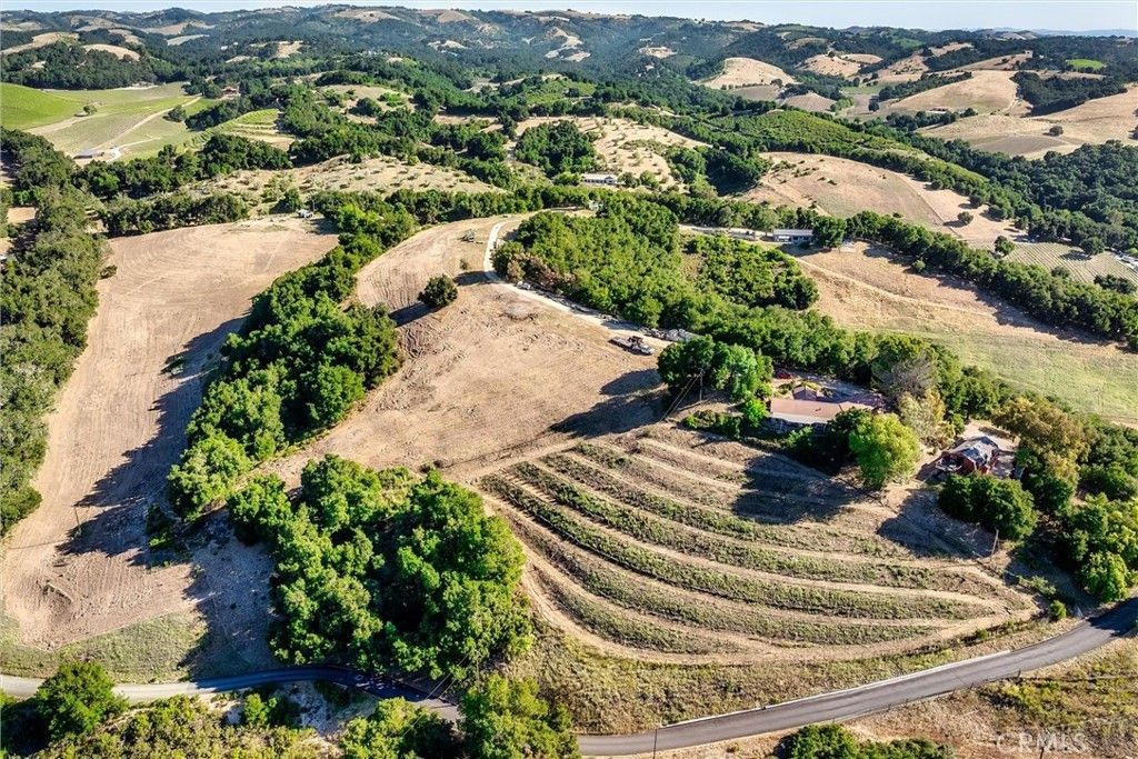 3180 Willow Creek Road, Paso Robles