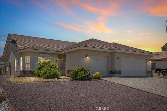 14415 Schooner, Helendale
