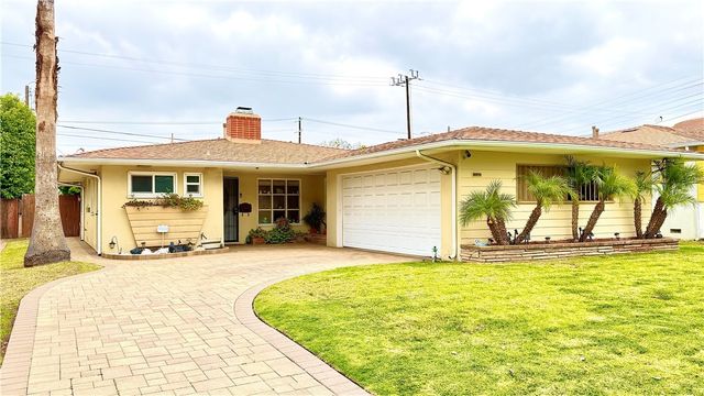 5621 Fallsgrove, Los Angeles