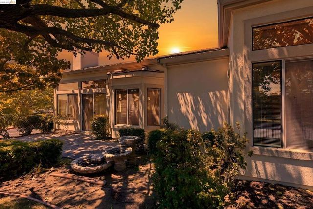362 Ruby Terrace, Brentwood