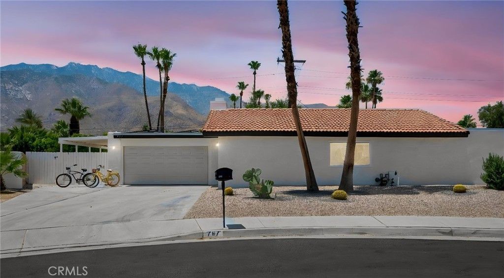 767 E El Escudero, Palm Springs