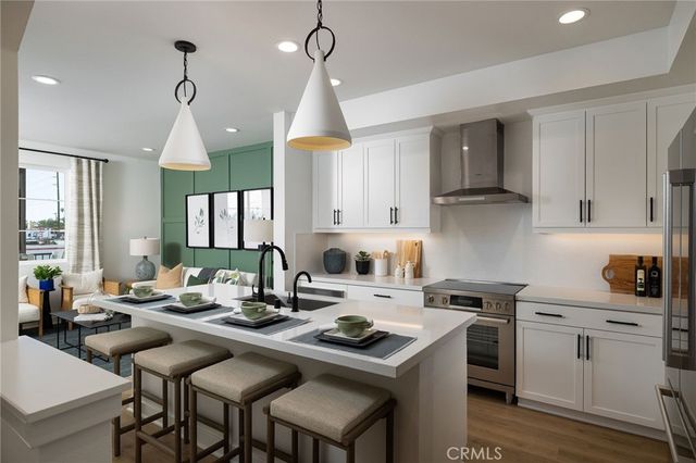 164 E Whittier Boulevard, La Habra