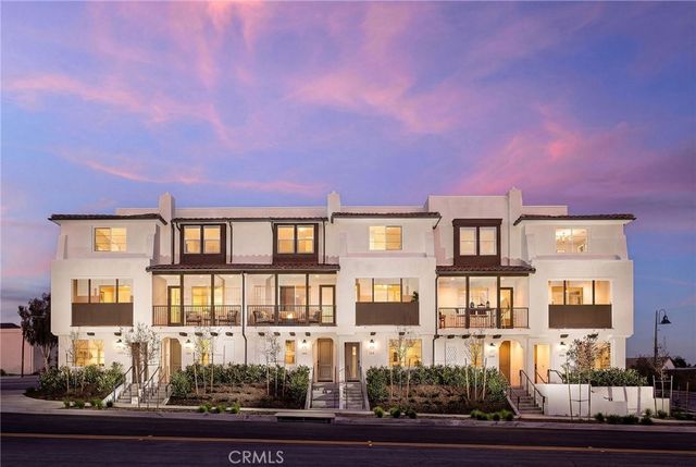 160 E Whittier Boulevard, La Habra