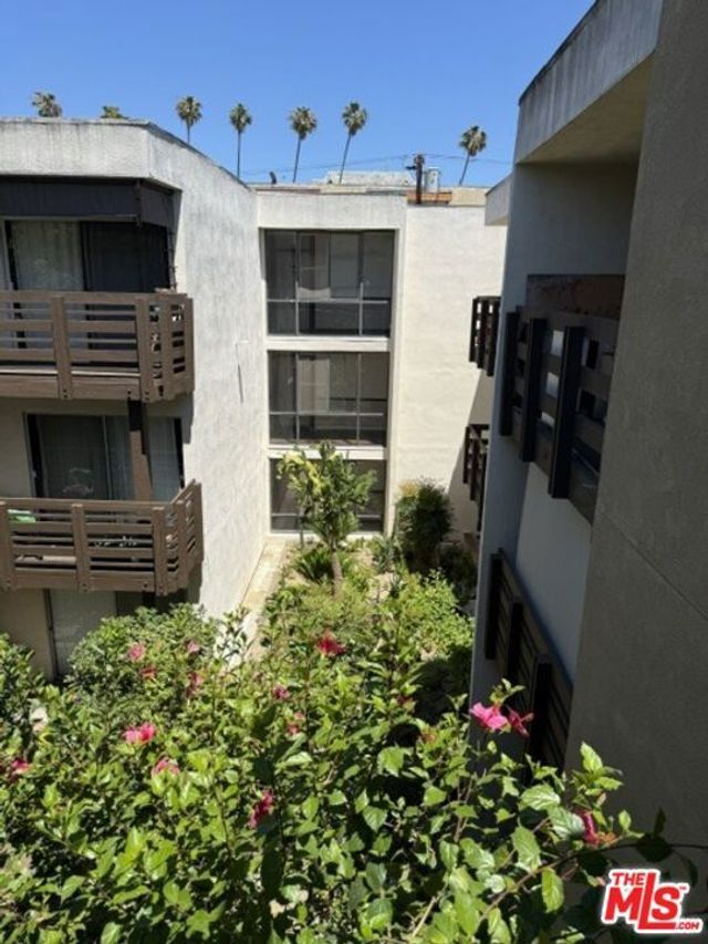 320 S Ardmore Avenue # 314, Los Angeles