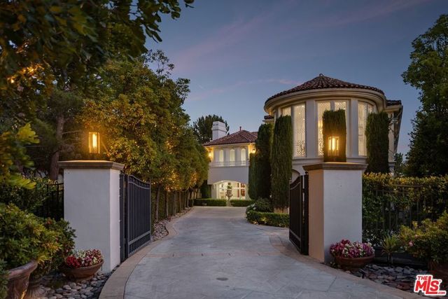 11730 Stonehenge Lane, Los Angeles
