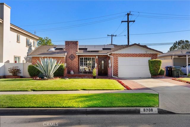 8708 Cherokee, Downey