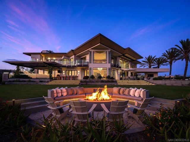 5416 Candlelight Dr, La Jolla