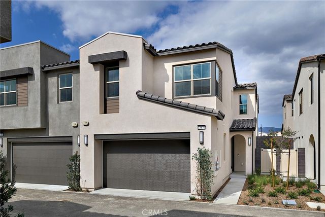 15870 Blue Copper Way, Fontana
