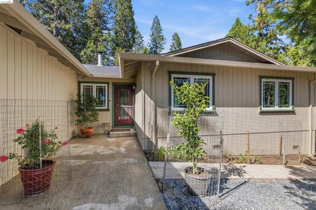 23615 Mount Elizabeth Rd, Twain Harte