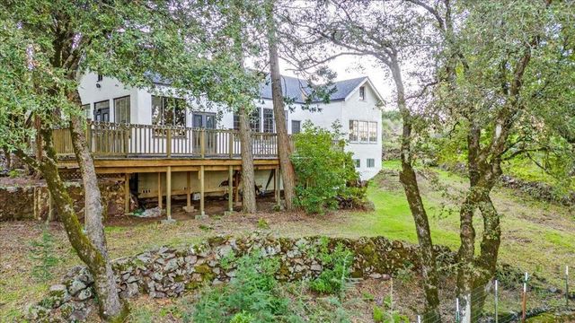 15880 Soda Springs Road, Los Gatos