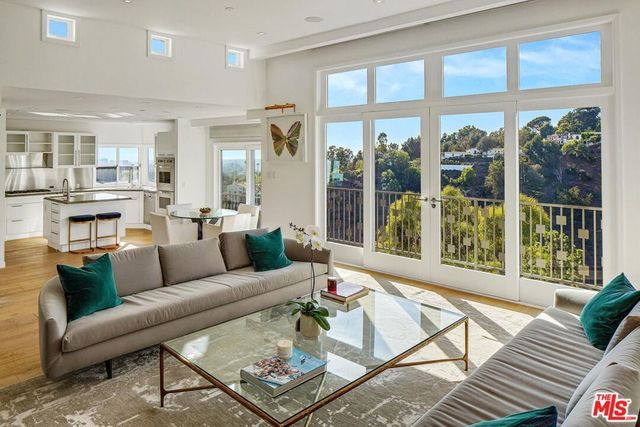 1433 Summitridge Drive, Beverly Hills