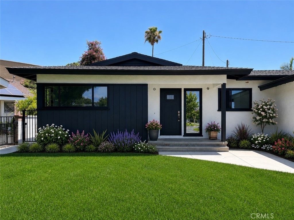 1814 N Studebaker, Long Beach